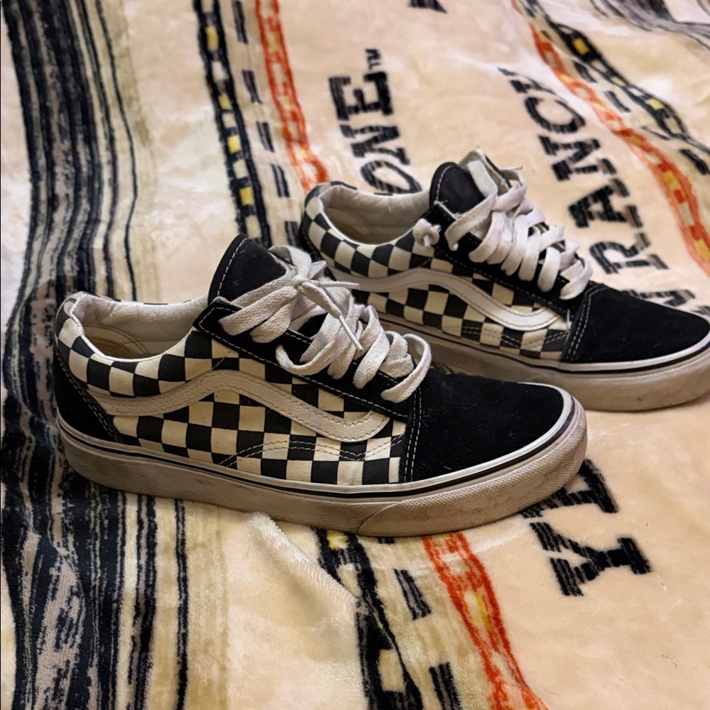 Vans old school checkered shoes
